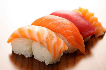 新鲜的鱼片寿司图片