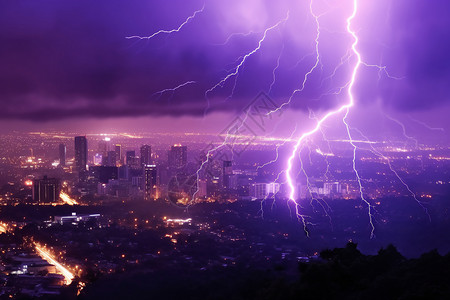 电闪雷鸣的城市景观背景图片