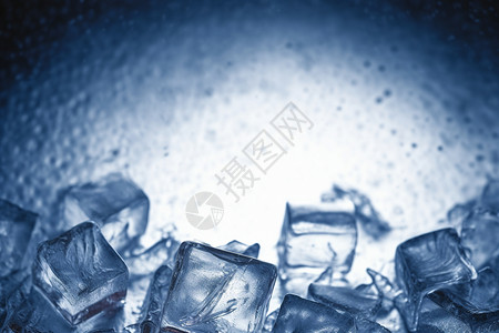冰冻的透明冰块背景图片
