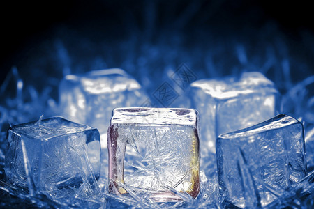 凉爽的透明冰块背景图片