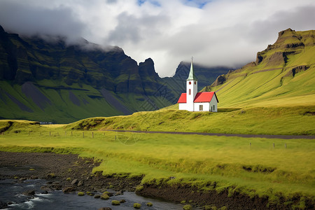 冰岛教堂山脉中的唯一房屋背景