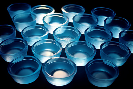 pvc排列的塑料碗设计图片