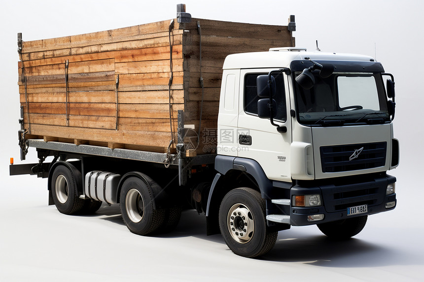 运输木材的货车图片