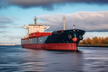海洋中运输货物的船舶背景图片