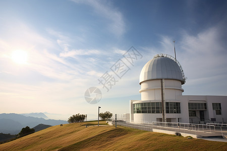 晴朗天空下的天文观测台背景