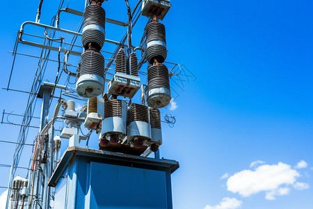 工业电量传输的变电站图片