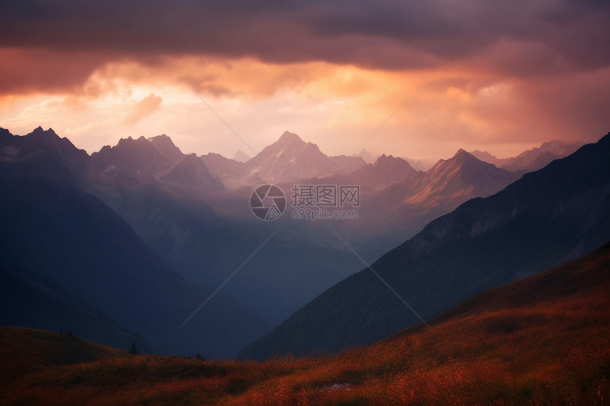 徒步旅行的高加索山脉景观图片