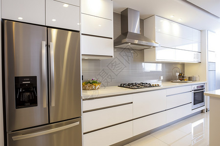 现代家居厨房的定制橱柜背景图片