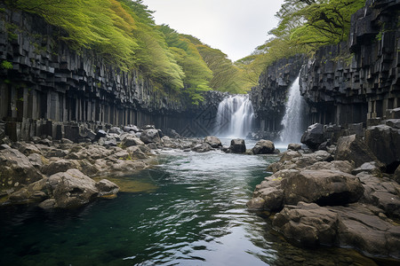 夏天玄武岩景区的美丽景观图片