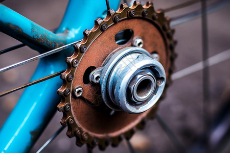 生锈的自行车齿轮高清图片