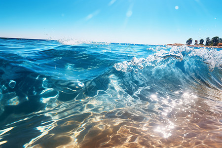 夏季清澈的海水背景图片