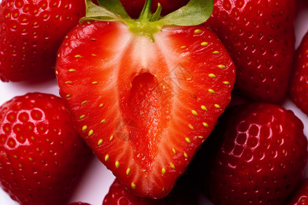 一颗新鲜的草莓美味可口的草莓背景