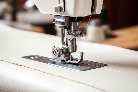家庭缝纫机缝纫的服饰图片