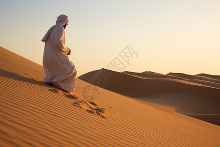 沙漠中的沙特阿拉伯男人图片