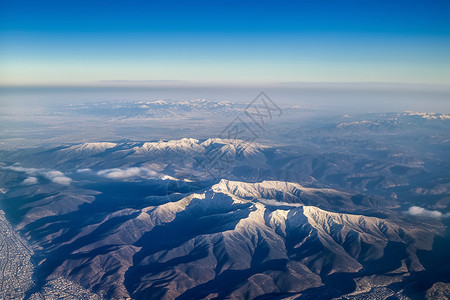 美丽的高原雪山景观图片