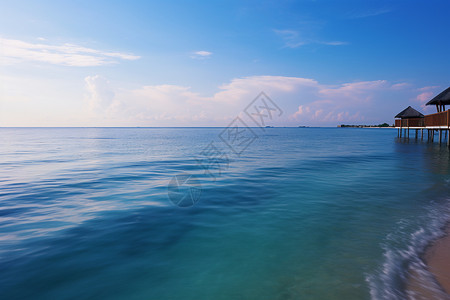 辽阔蔚蓝的大海背景图片