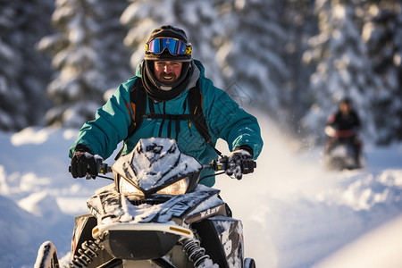 雪山中的雪地摩托车图片