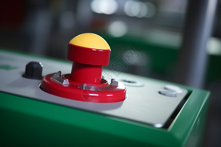红绿按钮的安全控制盒高清图片