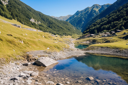 夏季山脉的美丽景观图片