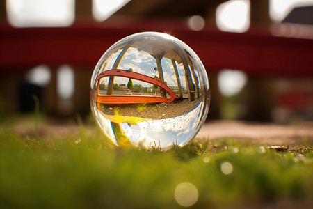 草坪透明素材草坪上的玻璃球的景观背景