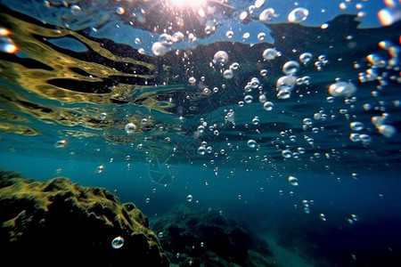 海水中的气泡景观背景图片