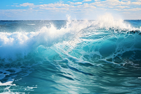 海洋中汹涌的海浪高清图片