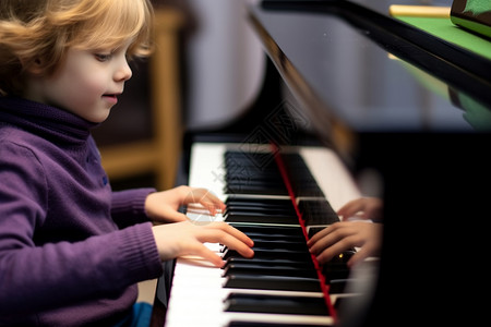 钢琴儿童室内弹琴的女孩背景