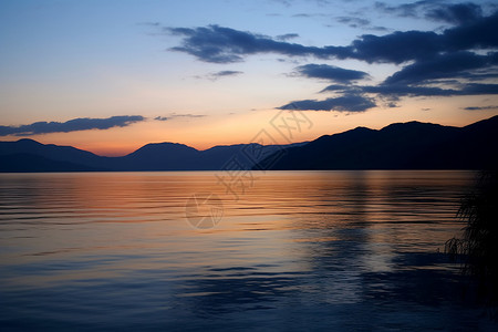 泸沽湖的美丽山水图片