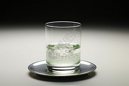桌面上的健康饮用水背景图片