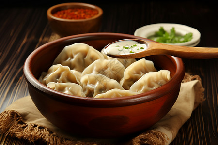 餐桌上的面食饺子图片