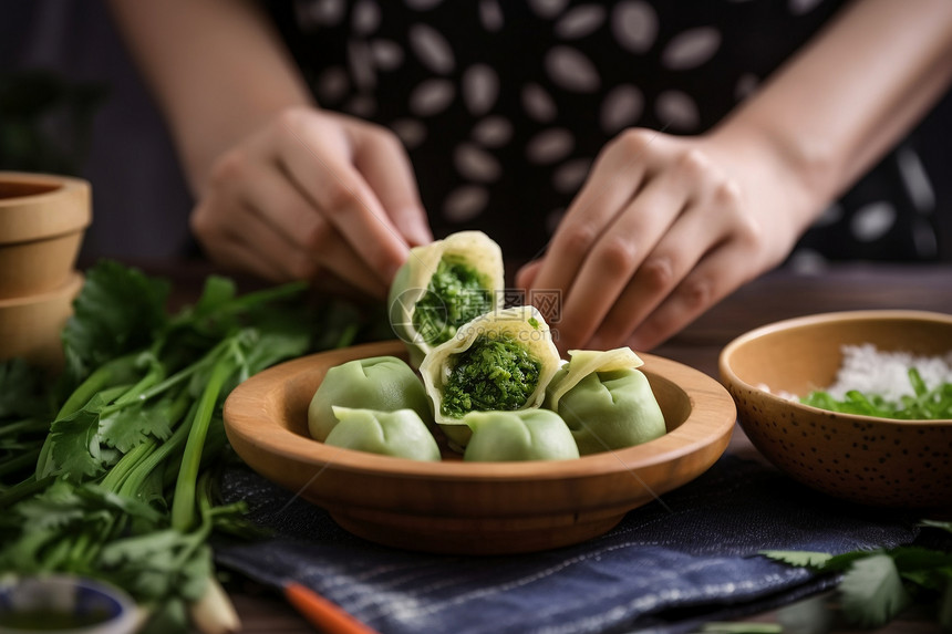 桌子上美味的图片