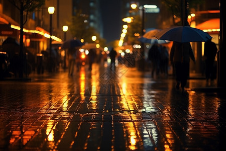 雨行人湿滑的地面和打伞的行人背景