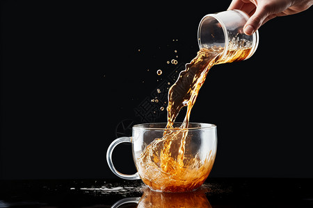 杯子特写倒入杯中的咖啡饮品设计图片