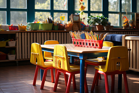 阳光下的幼儿教室图片
