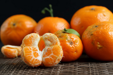并列成熟的美味橘子背景