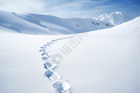 积雪上的脚印图片