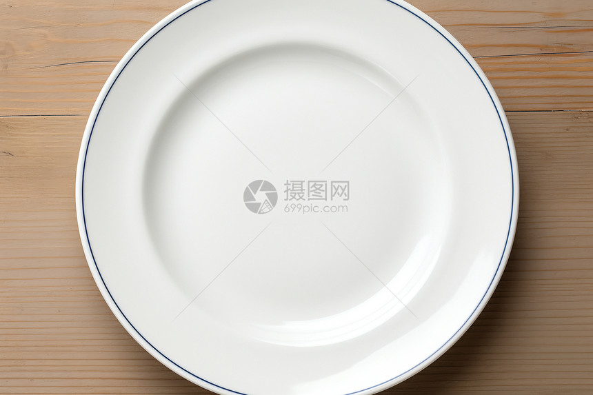 圆形的晚餐厨具图片