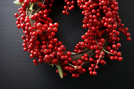 红色浆果花环图片