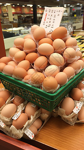 超市摆放的鸡蛋图片