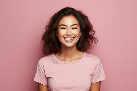 亚洲女士幸福的微笑图片