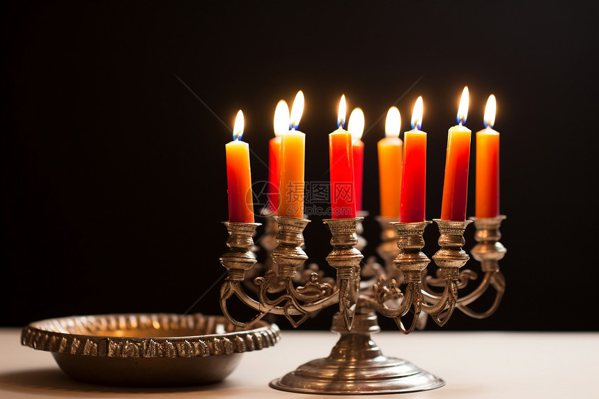 宗教节日庆典上的蜡烛图片