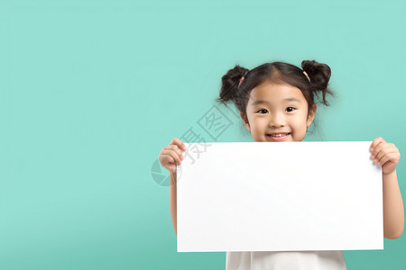 小女孩举着空白告示牌背景图片