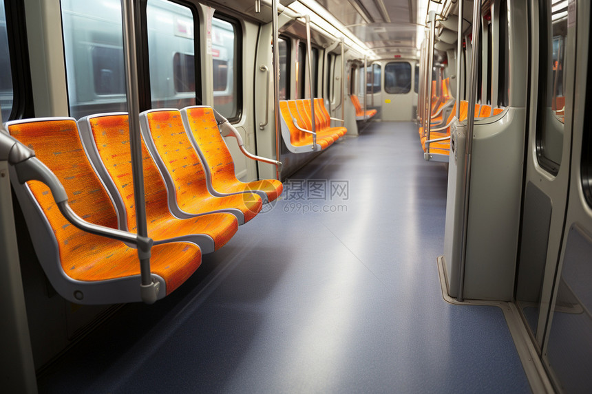城市列车上面的座椅图片
