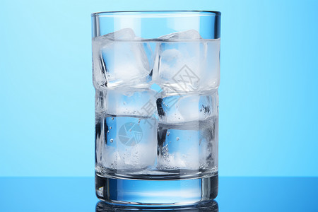 透亮的水晶冰饮背景图片