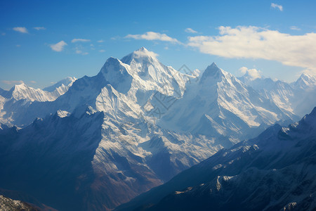 美丽的山间景色高清图片