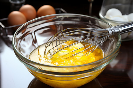 搅拌奶油搅拌鸡蛋的搅拌器背景