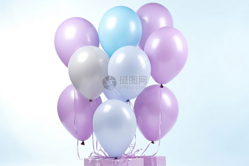 淡紫色的充气气球图片
