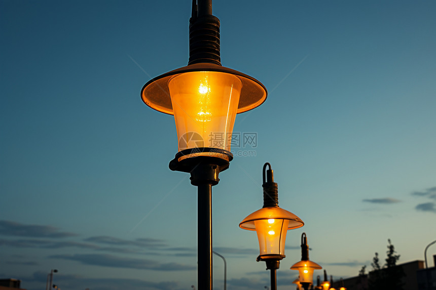 城市道路的街灯图片