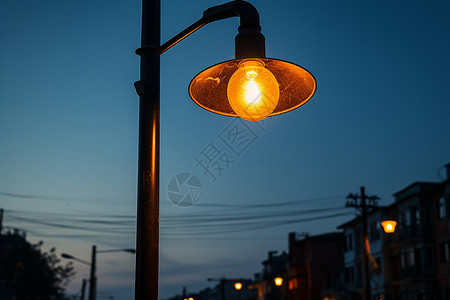 城市街道旁的路灯高清图片