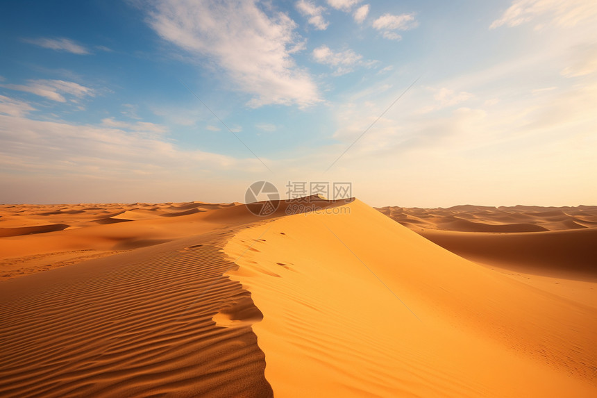 空旷的沙漠图片